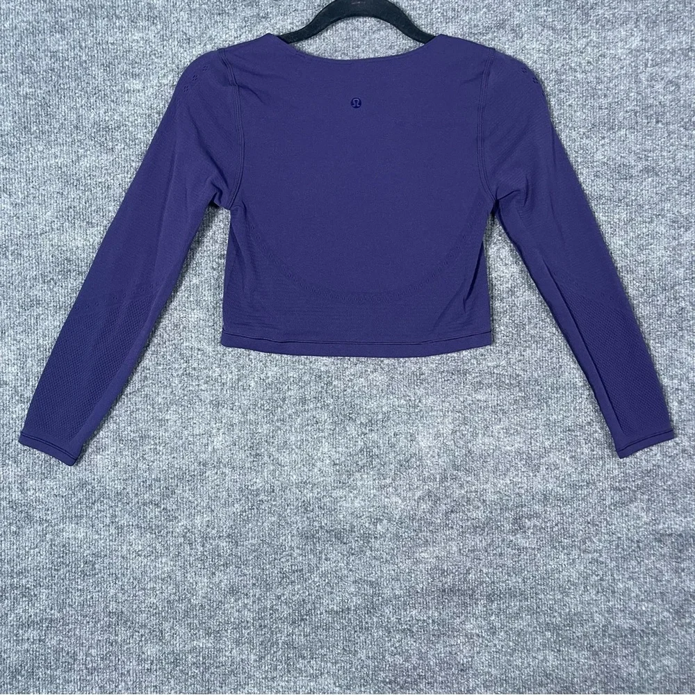 Lululemon Womens 4 Purple Reveal Long Sleeve Crop Top Active‎ Athletic